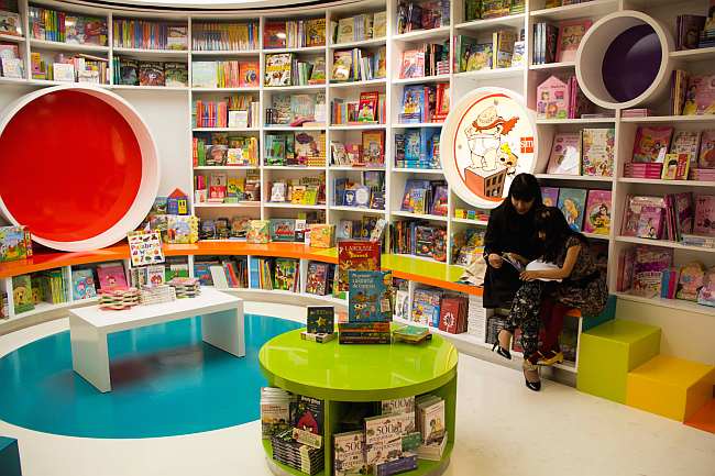 Íbero Librerías inauguró moderno y amplio local en Larcomar